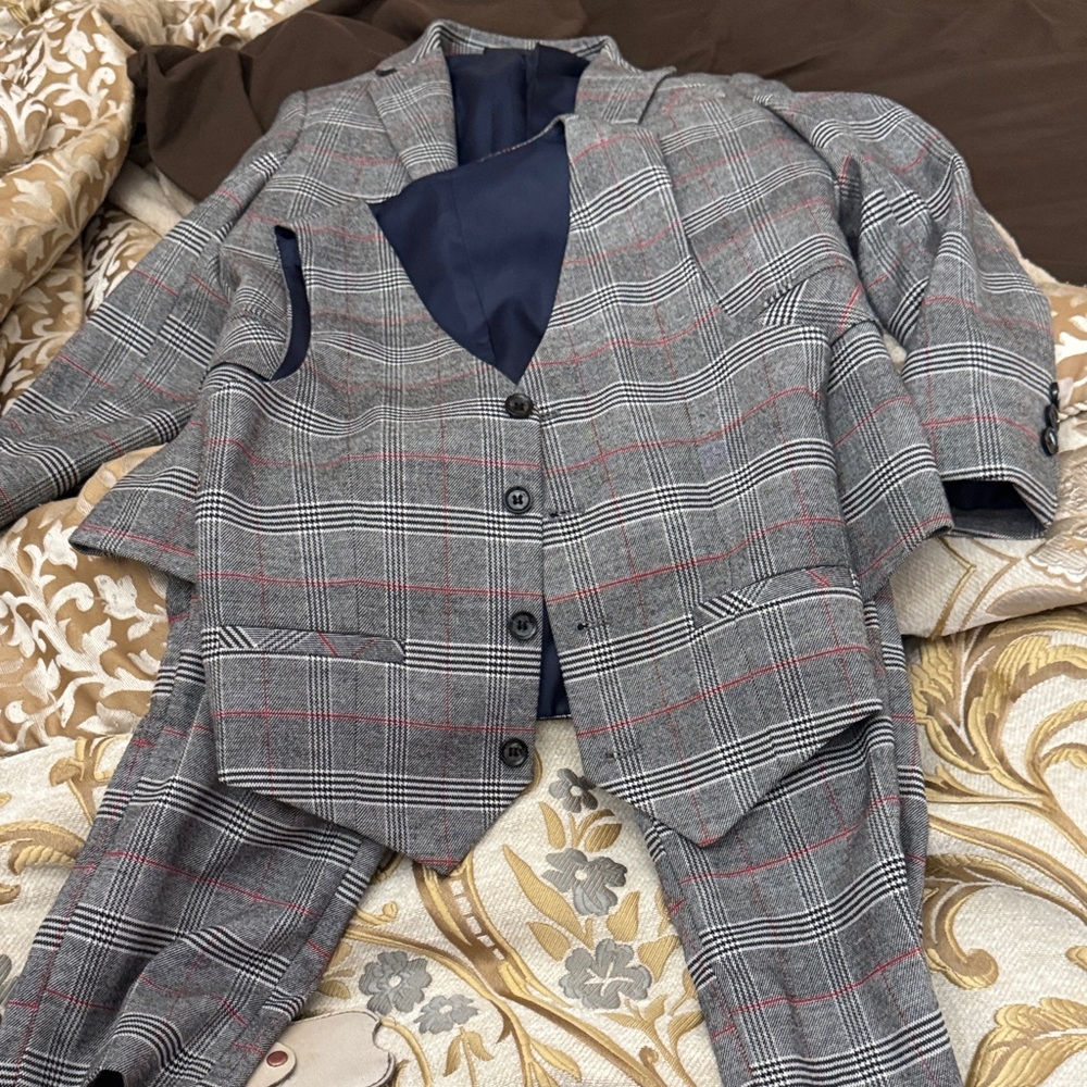 Boys Grey Glen Plaid Three-Piece Suit with Red Windowpane